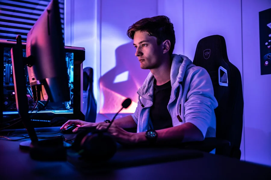 Online Gaming: The Evolution of a Digital Entertainment Industry