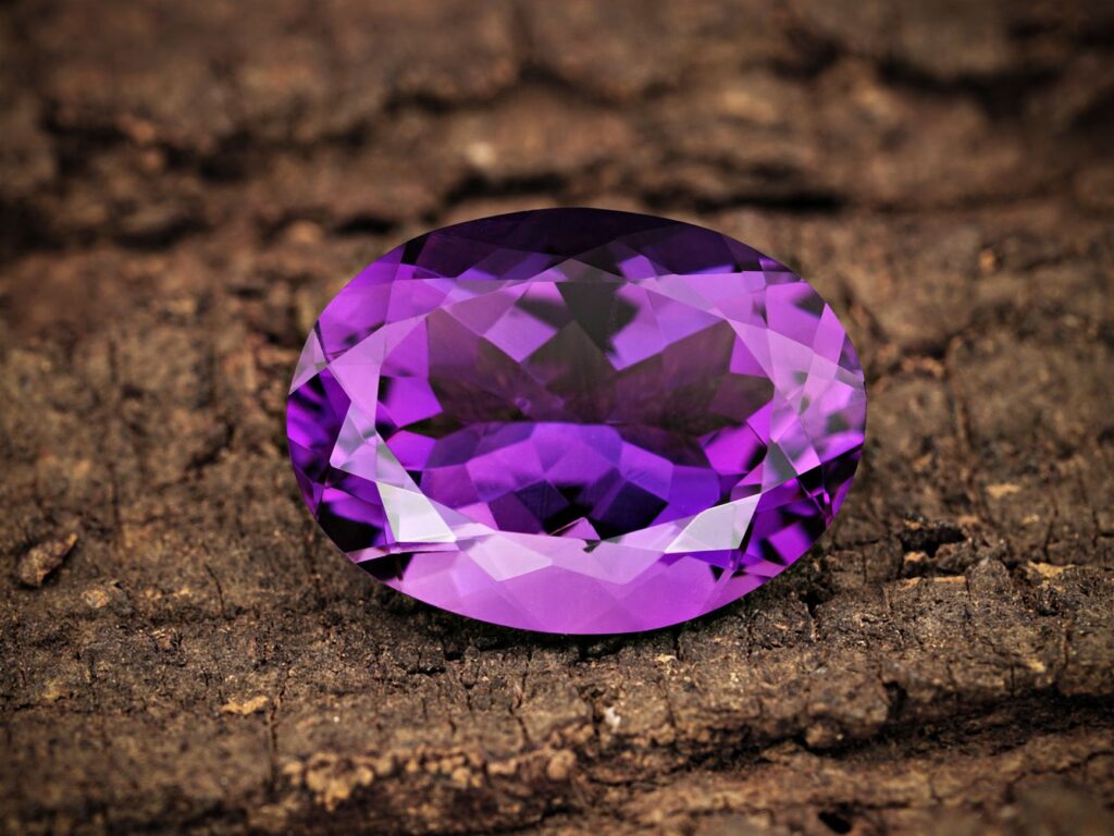 July Birthstone Ruby Guide: Meaning, Styling & The ‘Nap-Friendly’ Flat Back July Birthstone